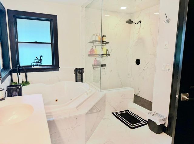 1905 Glendale Hills Drive NE, Rochester, MN 55906