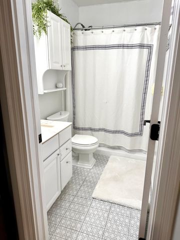 1905 Glendale Hills Drive NE, Rochester, MN 55906