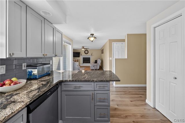 5822 Mountain Laurel Drive, Manlius, NY 13057