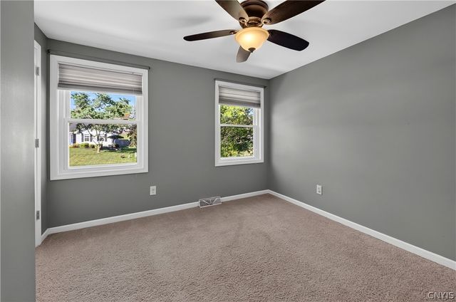 5822 Mountain Laurel Drive, Manlius, NY 13057