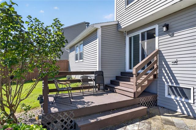 5822 Mountain Laurel Drive, Manlius, NY 13057