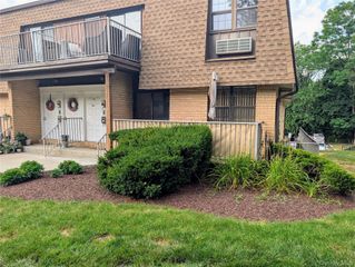 440 Carpenter Avenue 16, Newburgh, NY 12550