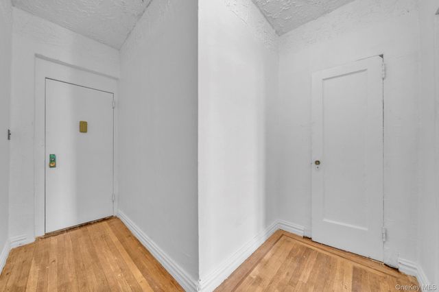 1015 Summit Avenue 6A, Bronx, NY 10452