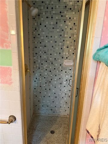 380 Chairfactory Road, Elma, NY 14059