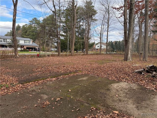 380 Chairfactory Road, Elma, NY 14059