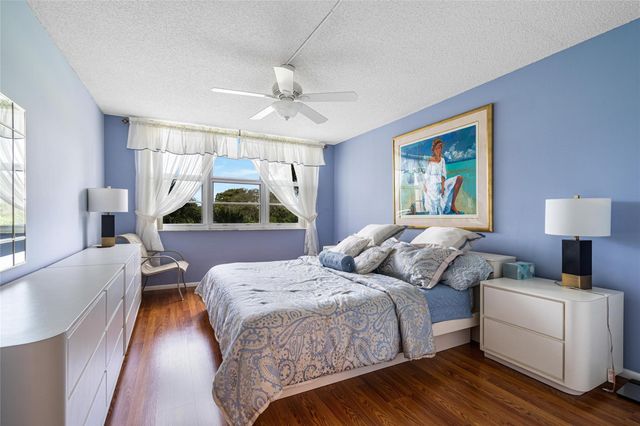 3507 Oaks Way 310, Pompano Beach, FL 33069