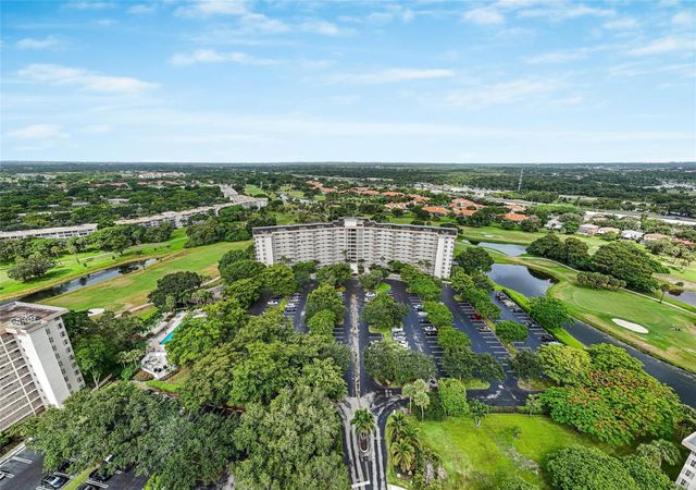3507 Oaks Way 310, Pompano Beach, FL 33069