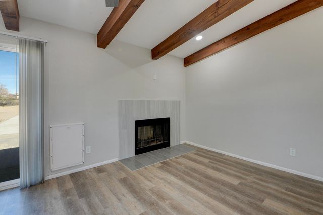 2913 Donna Maria Drive SW, Albuquerque, NM 87121