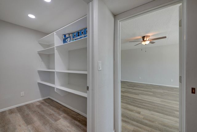 2913 Donna Maria Drive SW, Albuquerque, NM 87121