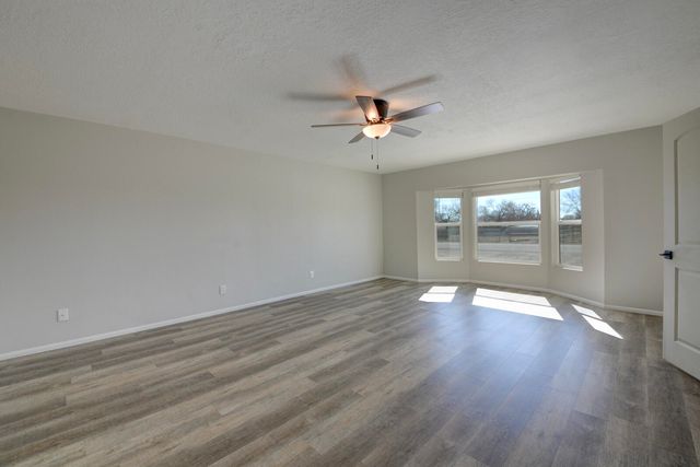 2913 Donna Maria Drive SW, Albuquerque, NM 87121