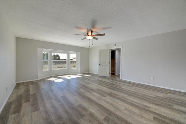 2913 Donna Maria Drive SW, Albuquerque, NM 87121