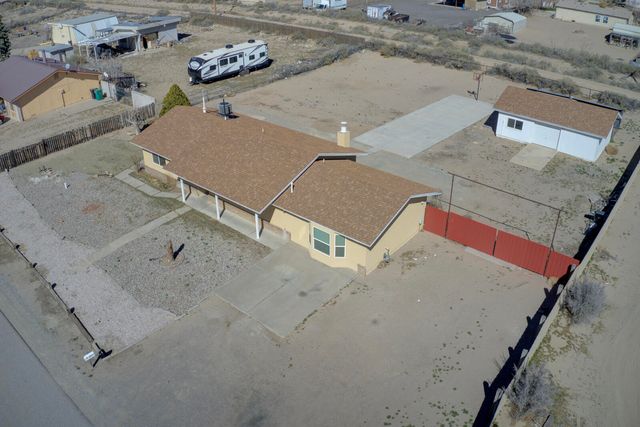 2913 Donna Maria Drive SW, Albuquerque, NM 87121