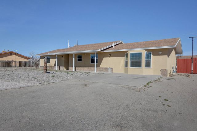 2913 Donna Maria Drive SW, Albuquerque, NM 87121