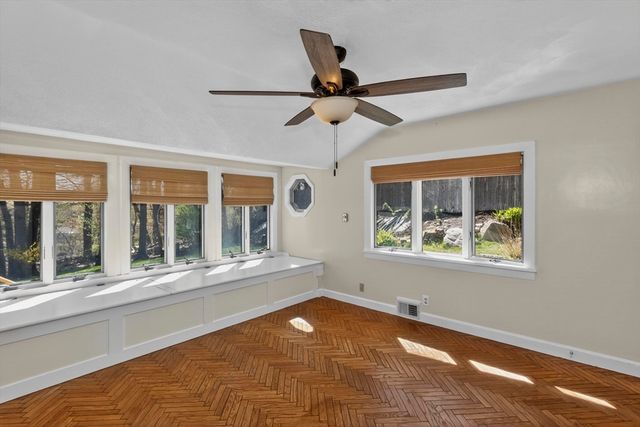 75 Hilldale Rd, Ashland, MA 01721