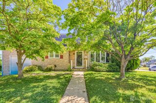 40 Windsor Drive, East Brunswick, NJ 08816
