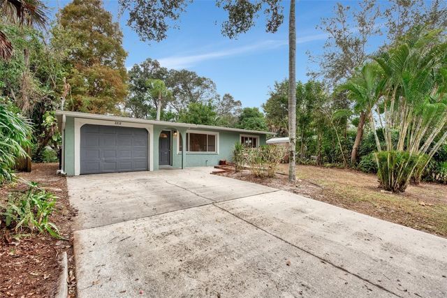2212 VINSON AVENUE, Sarasota, FL 34232