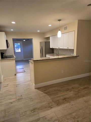 2212 VINSON AVENUE, Sarasota, FL 34232