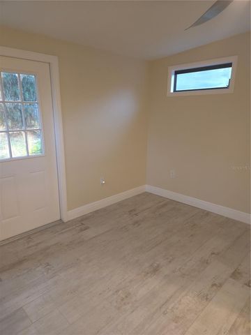 2212 VINSON AVENUE, Sarasota, FL 34232