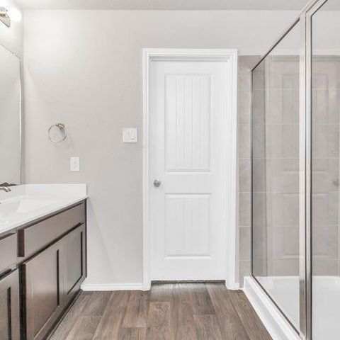1827 Gibbons Creek Drive, Richmond, TX 77469