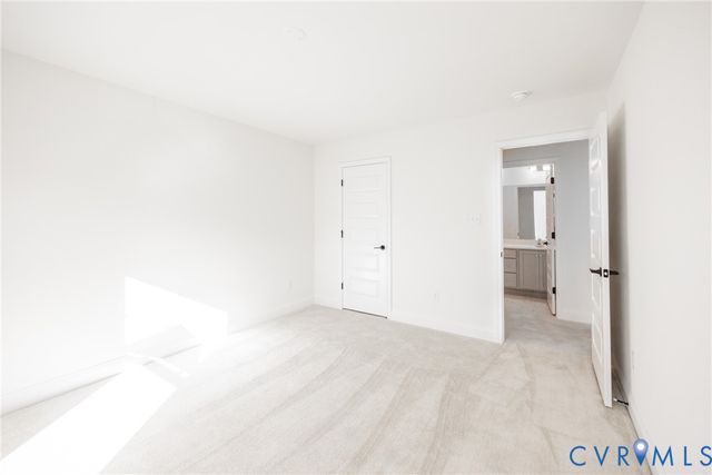 18736 Palisades Cove Trl, Moseley, VA 23120