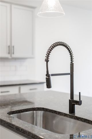 18736 Palisades Cove Trl, Moseley, VA 23120