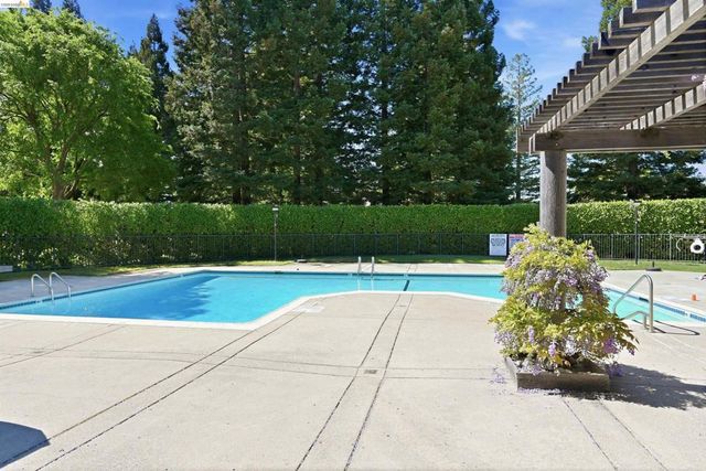 1925 Piper Ridge Ct, Walnut Creek, CA 94597