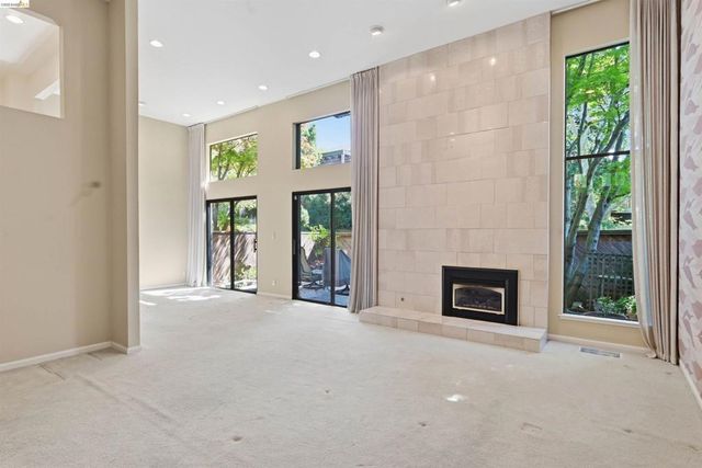 1925 Piper Ridge Ct, Walnut Creek, CA 94597