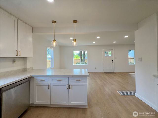 10216 Ainsworth Avenue S, Tacoma, WA 98444