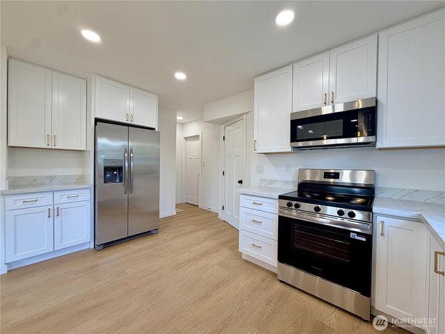 10216 Ainsworth Avenue S, Tacoma, WA 98444