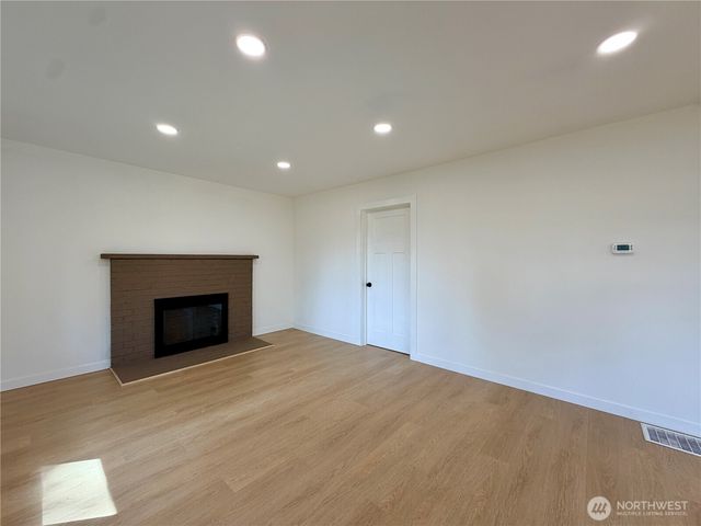 10216 Ainsworth Avenue S, Tacoma, WA 98444