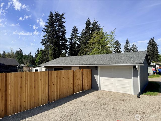 10216 Ainsworth Avenue S, Tacoma, WA 98444