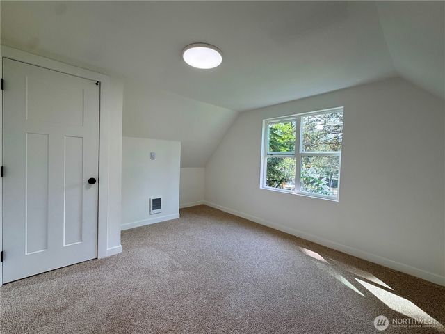 10216 Ainsworth Avenue S, Tacoma, WA 98444