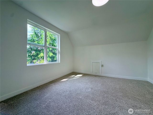 10216 Ainsworth Avenue S, Tacoma, WA 98444
