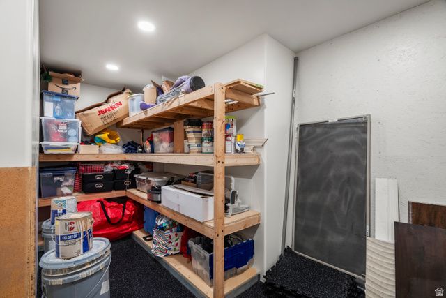 1350 KAYS CREEK DR, Layton, UT 84040