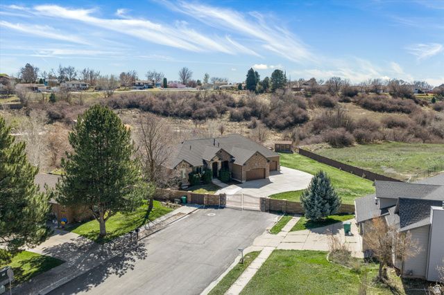 1350 KAYS CREEK DR, Layton, UT 84040