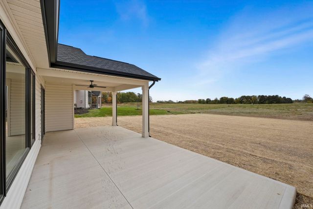 507 Caribou Crossing, Auburn, IN 46706