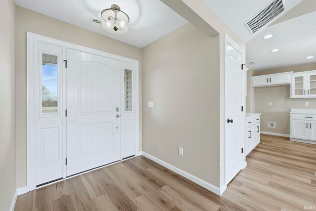 507 Caribou Crossing, Auburn, IN 46706