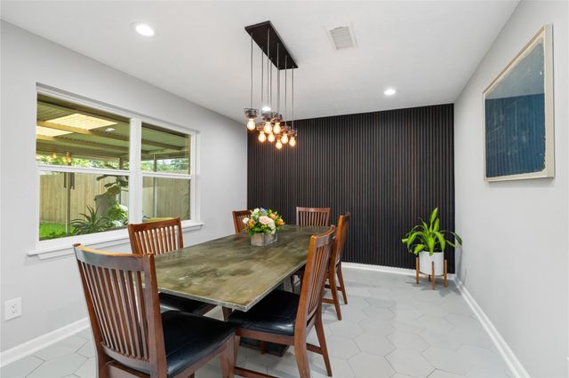 5618 Nina Lee Lane, Houston, TX 77092