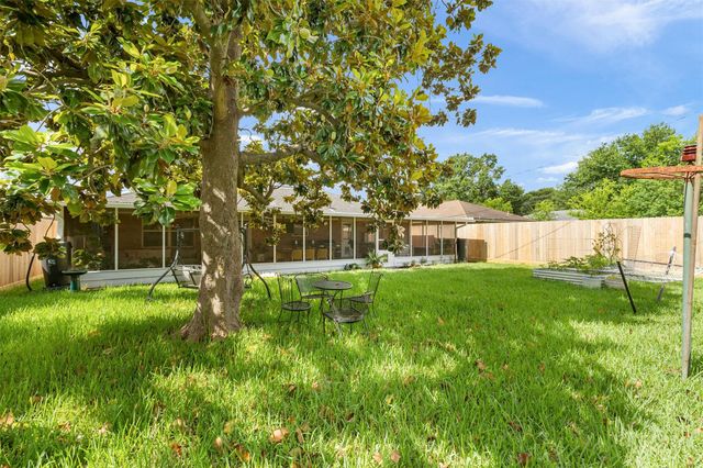 5618 Nina Lee Lane, Houston, TX 77092