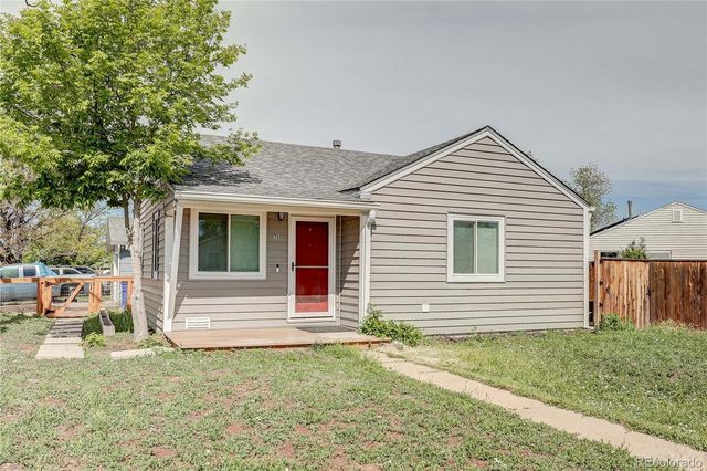 705 Newark Street, Aurora, CO 80010