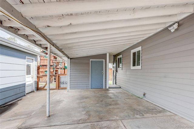705 Newark Street, Aurora, CO 80010