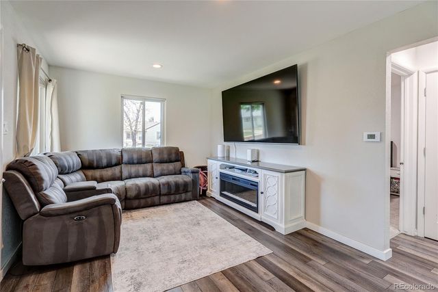 705 Newark Street, Aurora, CO 80010