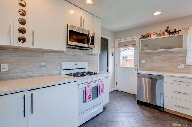 705 Newark Street, Aurora, CO 80010