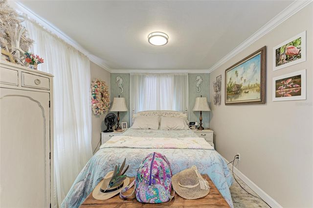 1885 VAMO DRIVE, Sarasota, FL 34231