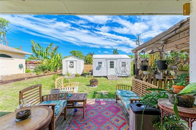 1885 VAMO DRIVE, Sarasota, FL 34231