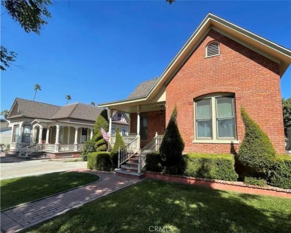 7 Grant, Redlands, CA 92373