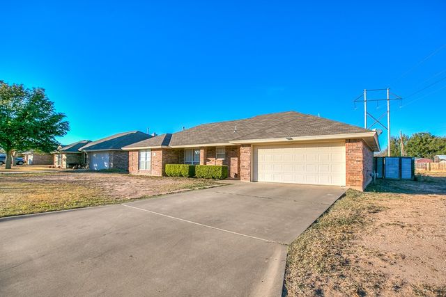 3210 Walnut Hill Drive, San Angelo, TX 76904
