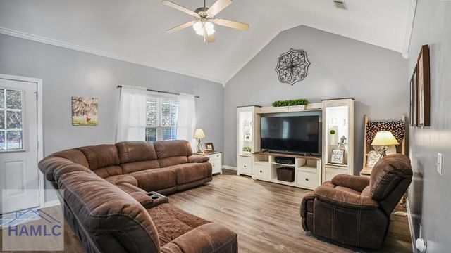 125 Sugar Maple Street, Jesup, GA 31546