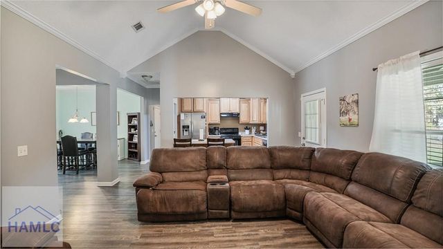 125 Sugar Maple Street, Jesup, GA 31546