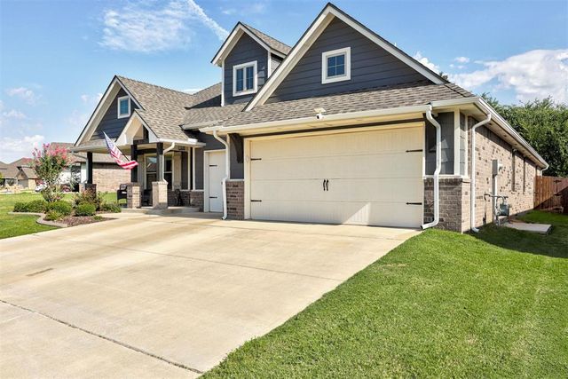 12821 SW 6th Street, Yukon, OK 73099